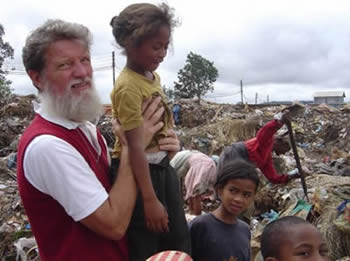 Padre Pedro Opeka 