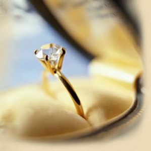 anillo de compromiso